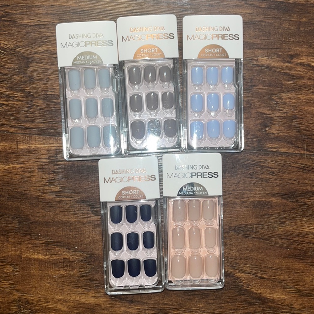 Press on nails